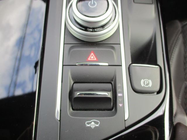 صورة مصغرة 42 لـ 2023 Maserati LEVANTE