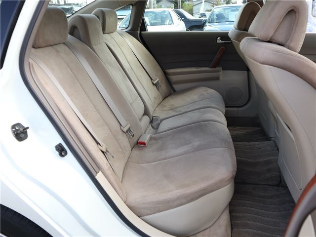 2004 Nissan TEANA photo 9