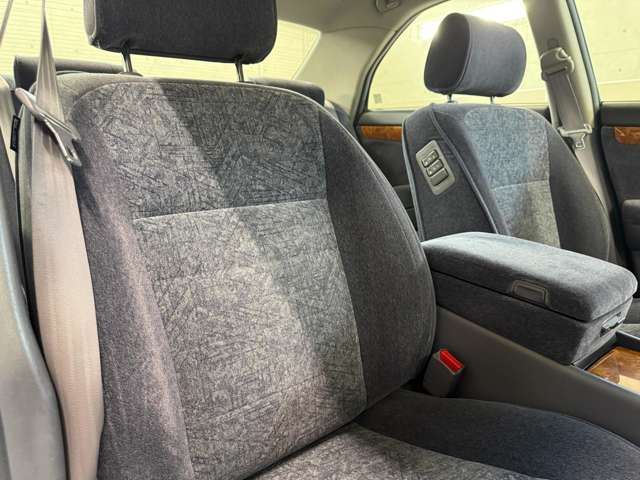 صورة مصغرة 27 لـ 1999 Nissan GLORIA