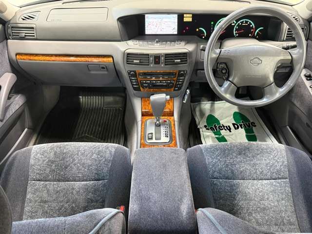 صورة مصغرة 32 لـ 1999 Nissan GLORIA