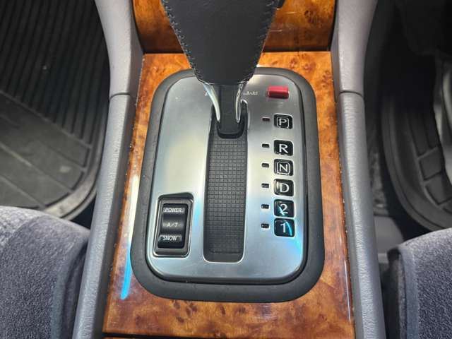 صورة مصغرة 39 لـ 1999 Nissan GLORIA