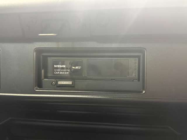 صورة مصغرة 48 لـ 1999 Nissan GLORIA
