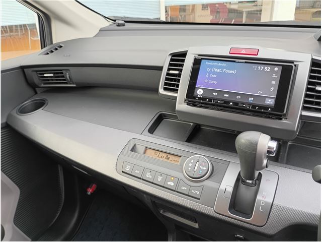 2008 Honda FREED — фото 7
