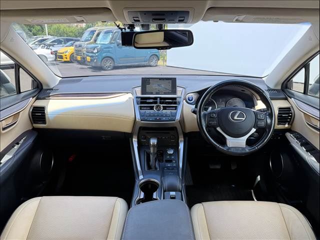 صورة مصغرة 2 لـ 2015 Lexus NX