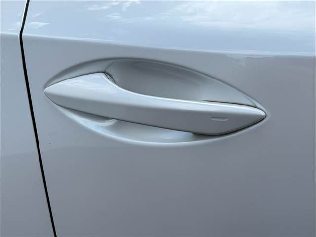 صورة مصغرة 31 لـ 2015 Lexus NX