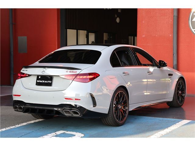 2025 Mercedes-BENZ C-CLASS AMG 缩略图 2