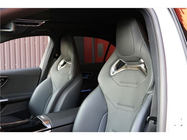 2025 Mercedes-BENZ C-CLASS AMG 缩略图 20