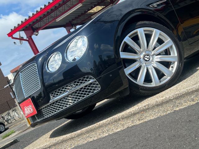 2013 Bentley FLYING SPUR photo 2