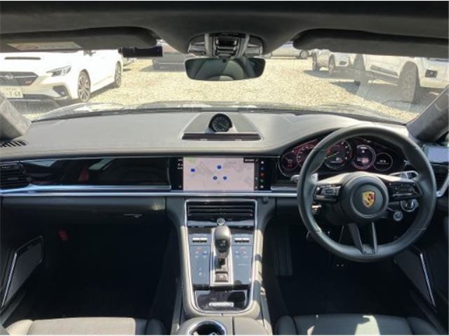 2022 Porsche PANAMERA thumbnail 3