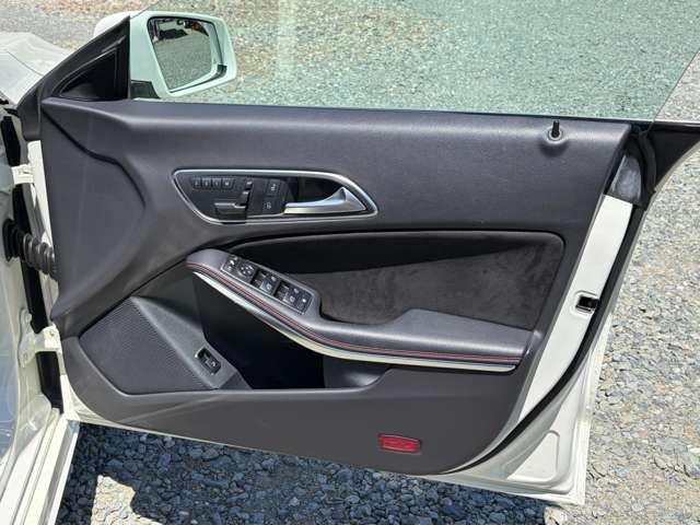 صورة مصغرة 32 لـ 2014 Mercedes-BENZ CLA