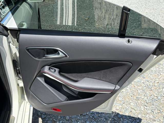 صورة مصغرة 34 لـ 2014 Mercedes-BENZ CLA