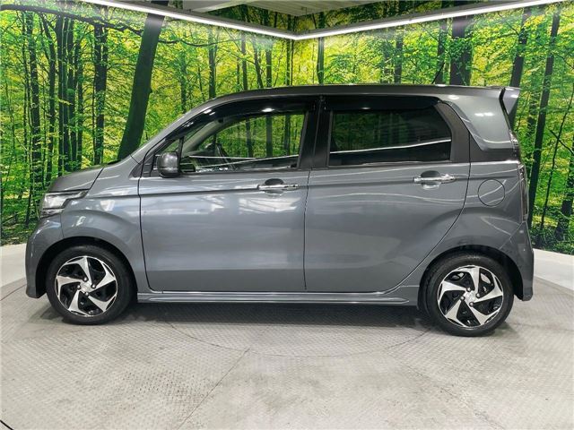 2014 Honda N-WGN CUSTOM — миниатюра 22