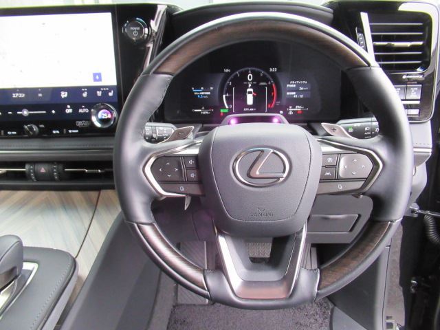صورة مصغرة 18 لـ 2024 Lexus LM