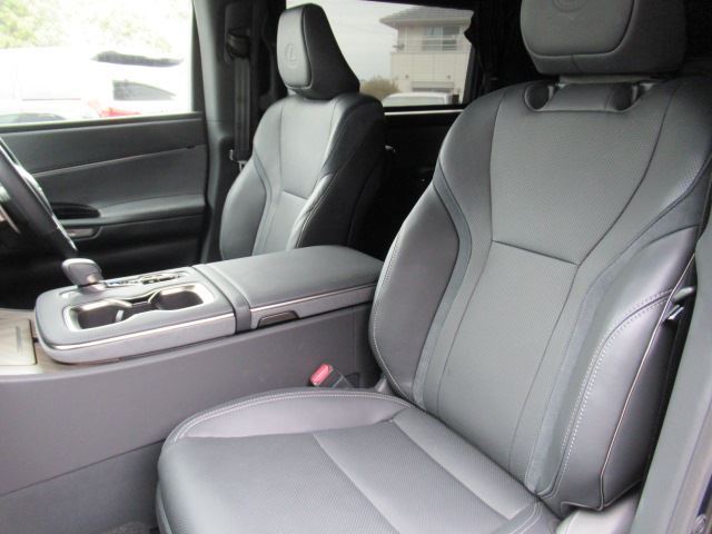 صورة مصغرة 21 لـ 2024 Lexus LM
