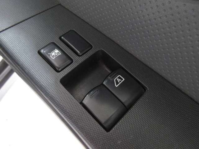 2012 Nissan AD 缩略图 72
