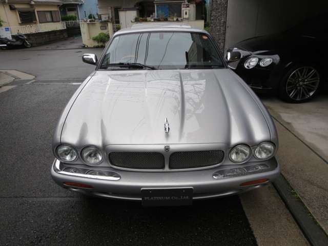صورة مصغرة 3 لـ 2002 Jaguar XJ
