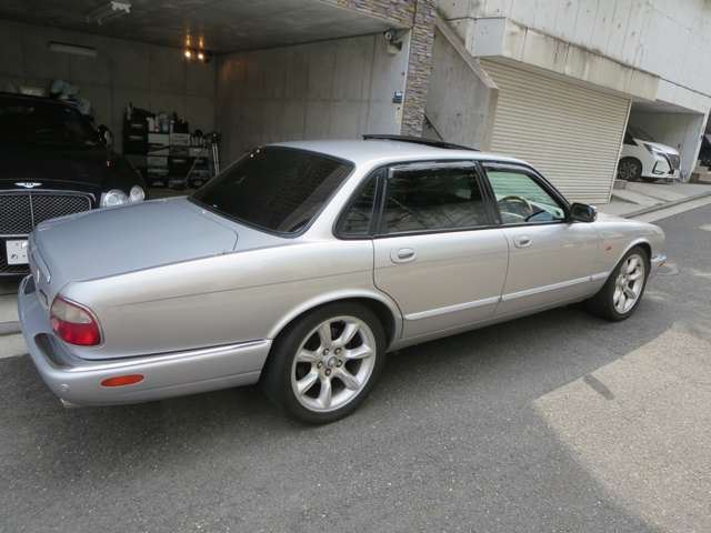 صورة مصغرة 2 لـ 2002 Jaguar XJ
