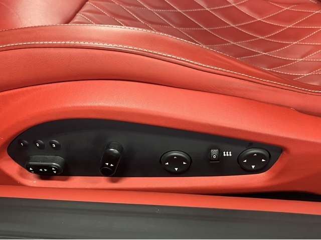صورة مصغرة 51 لـ 2017 Ferrari F12 BERLINETTA