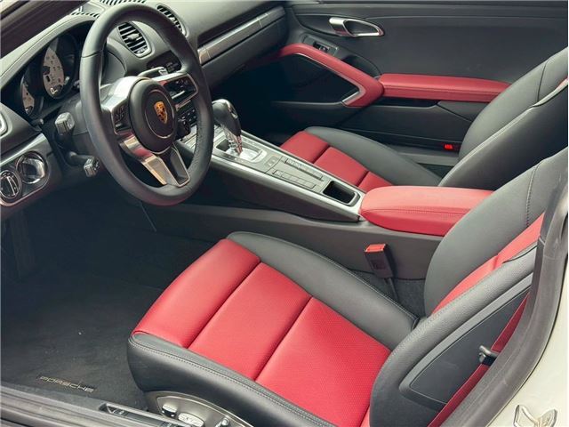 2024 Porsche 718 CAYMAN thumbnail 3
