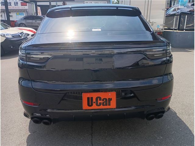 2022 Porsche CAYENNE COUPE thumbnail 5
