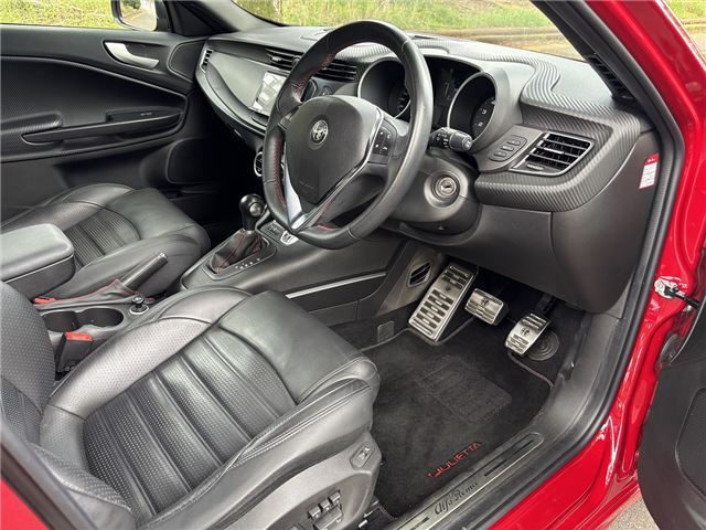 2020 ALFA Romeo GIULIETTA 缩略图 17