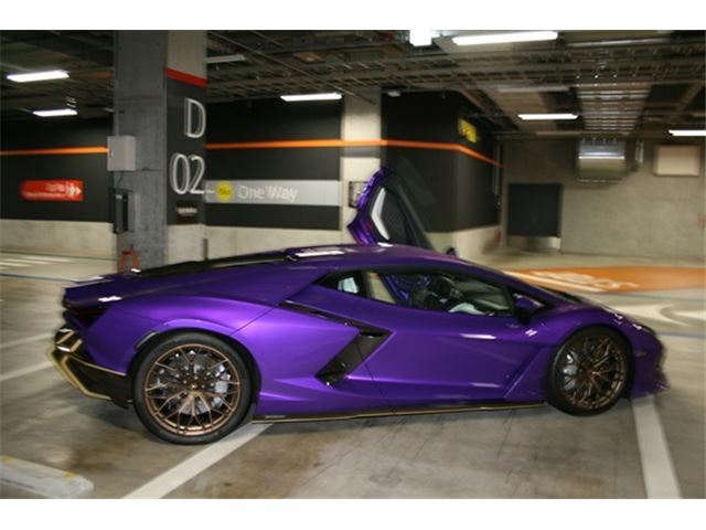 2025 Lamborghini REVUELTO — миниатюра 26