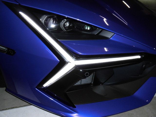 2025 Lamborghini REVUELTO — миниатюра 39
