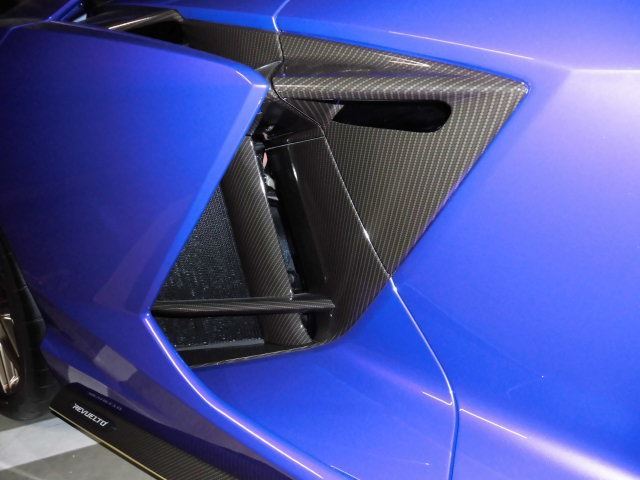 2025 Lamborghini REVUELTO — миниатюра 44