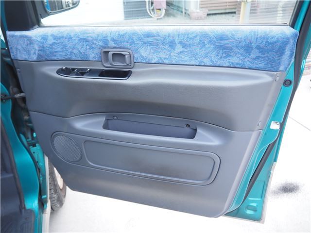 1998 Nissan SERENA 缩略图 17