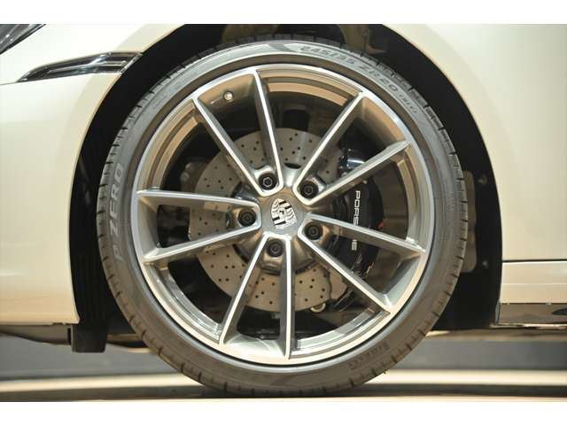 صورة مصغرة 17 لـ 2024 Porsche 911