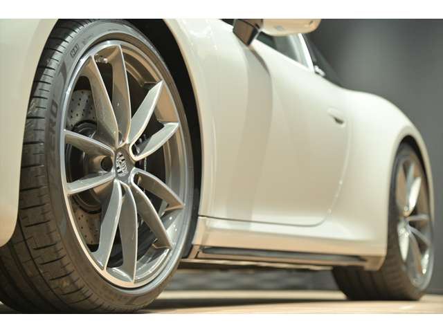 صورة مصغرة 18 لـ 2024 Porsche 911