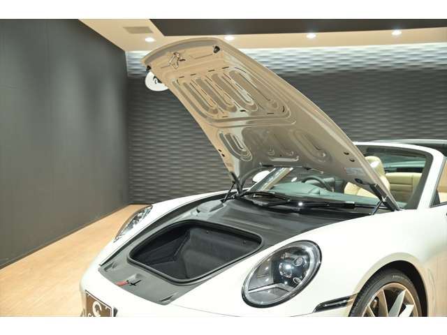صورة مصغرة 28 لـ 2024 Porsche 911