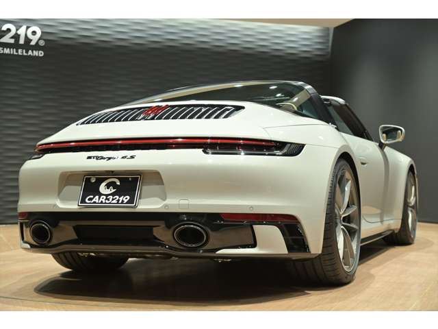 صورة مصغرة 49 لـ 2024 Porsche 911
