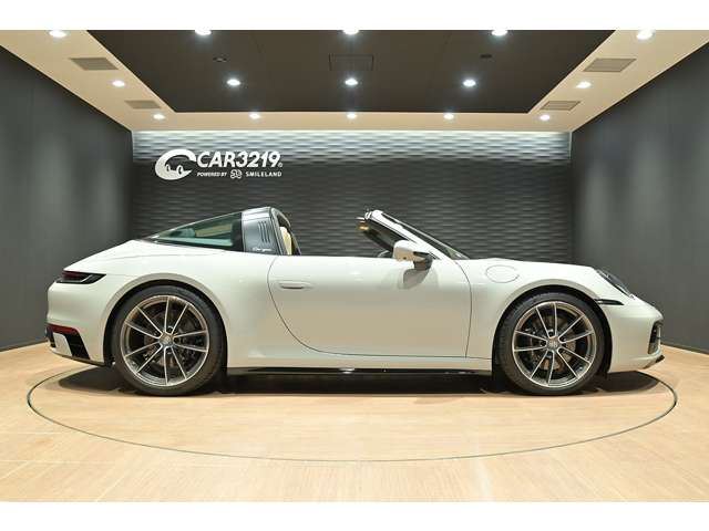 صورة مصغرة 10 لـ 2024 Porsche 911