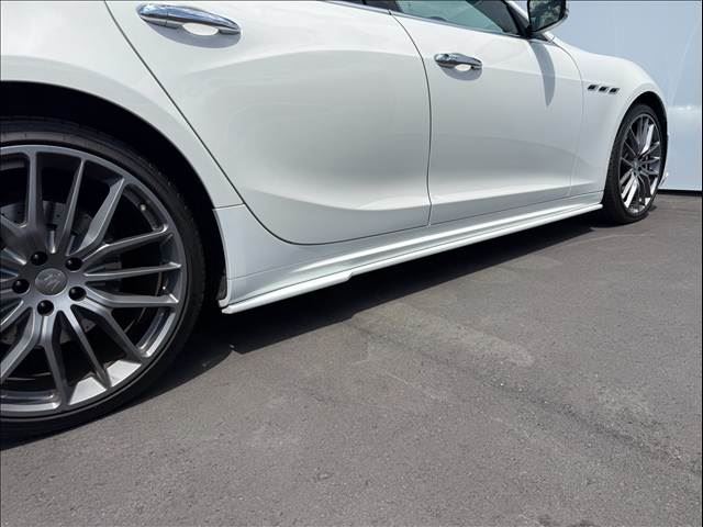 صورة مصغرة 15 لـ 2015 Maserati GHIBLI