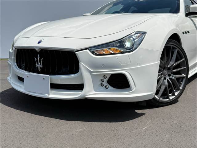 صورة مصغرة 18 لـ 2015 Maserati GHIBLI