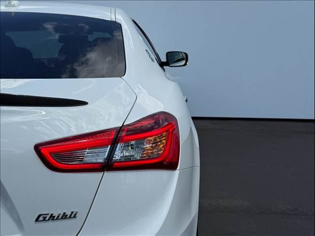 صورة مصغرة 38 لـ 2015 Maserati GHIBLI