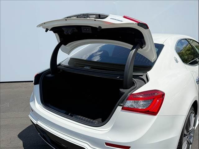 صورة مصغرة 41 لـ 2015 Maserati GHIBLI