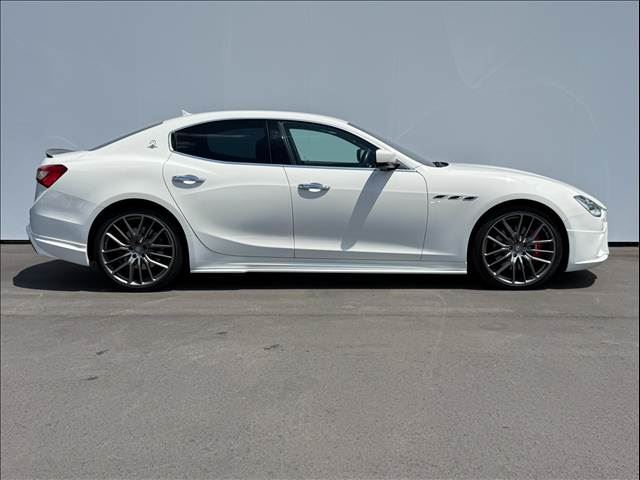 صورة مصغرة 10 لـ 2015 Maserati GHIBLI