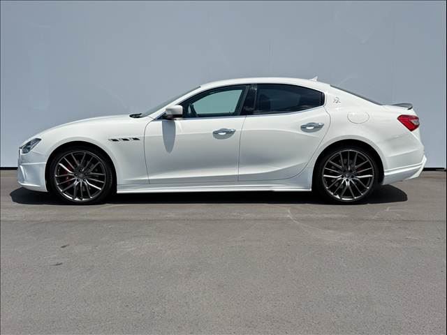 صورة مصغرة 9 لـ 2015 Maserati GHIBLI