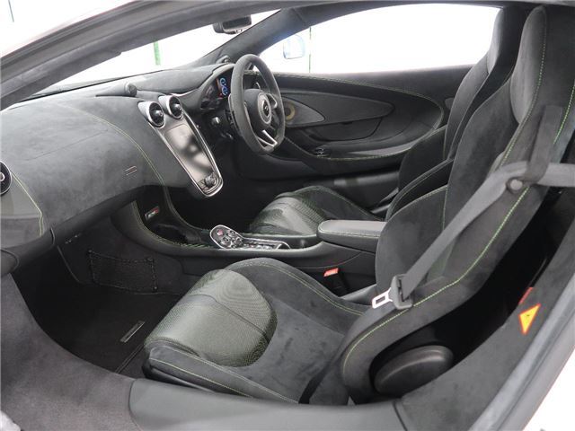 صورة 3 لـ 2016 Mclaren 570S