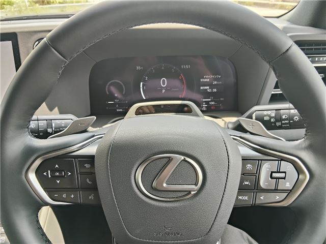 صورة مصغرة 15 لـ 2025 Lexus GX