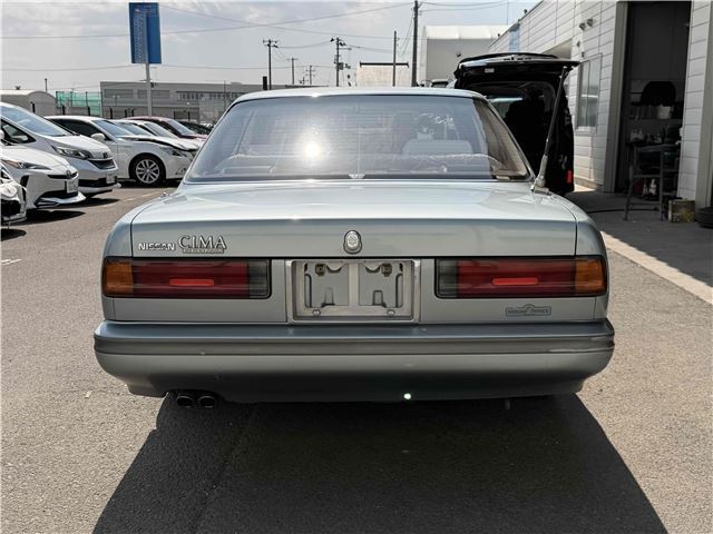 صورة 3 لـ 1991 Nissan GLORIA