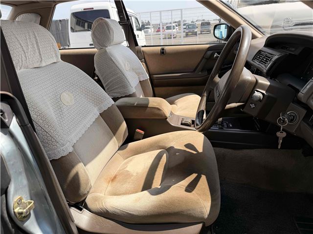 1991 Nissan GLORIA — миниатюра 14