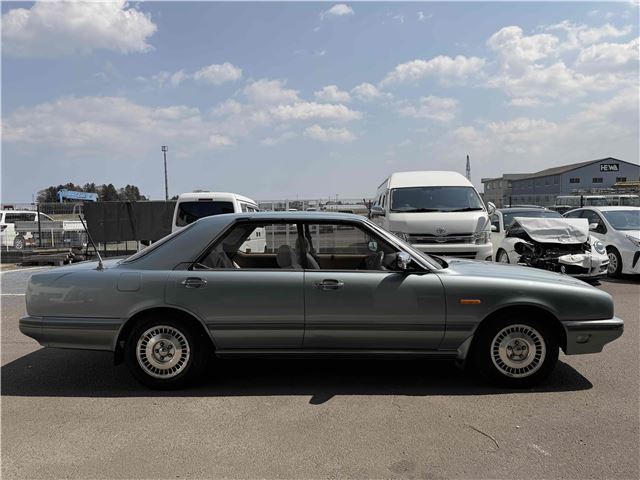 صورة 7 لـ 1991 Nissan GLORIA