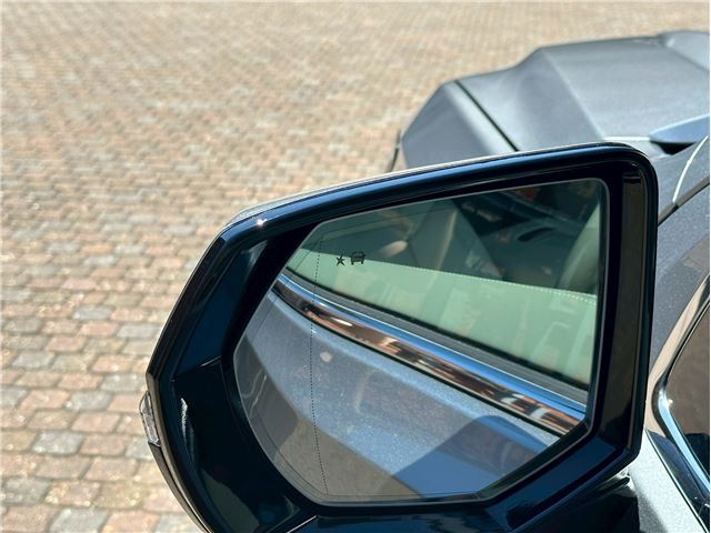 2026 Cadillac ESCALADE 缩略图 13