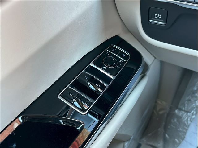 2026 Cadillac ESCALADE 缩略图 37