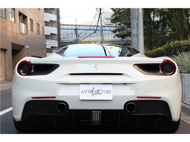 صورة مصغرة 3 لـ 2015 Ferrari 488 GTB
