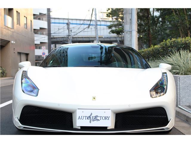 صورة مصغرة 2 لـ 2015 Ferrari 488 GTB