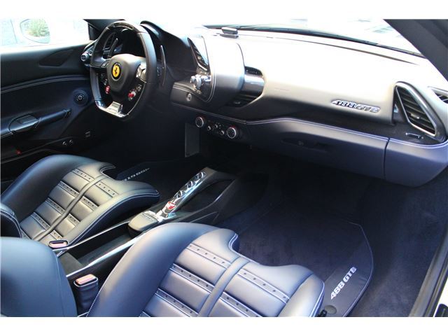 صورة مصغرة 16 لـ 2015 Ferrari 488 GTB